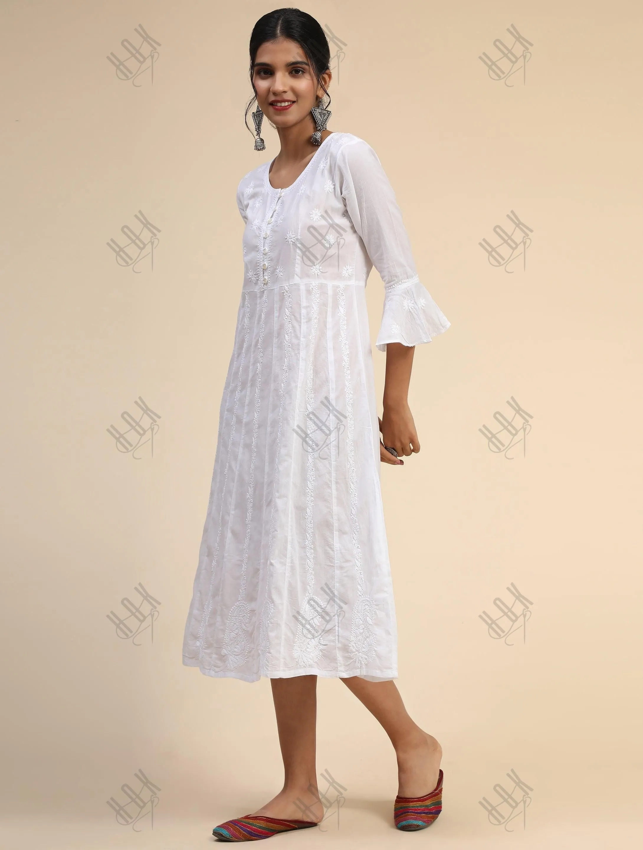 Hand embroidery Chikankari Long Kurta-White