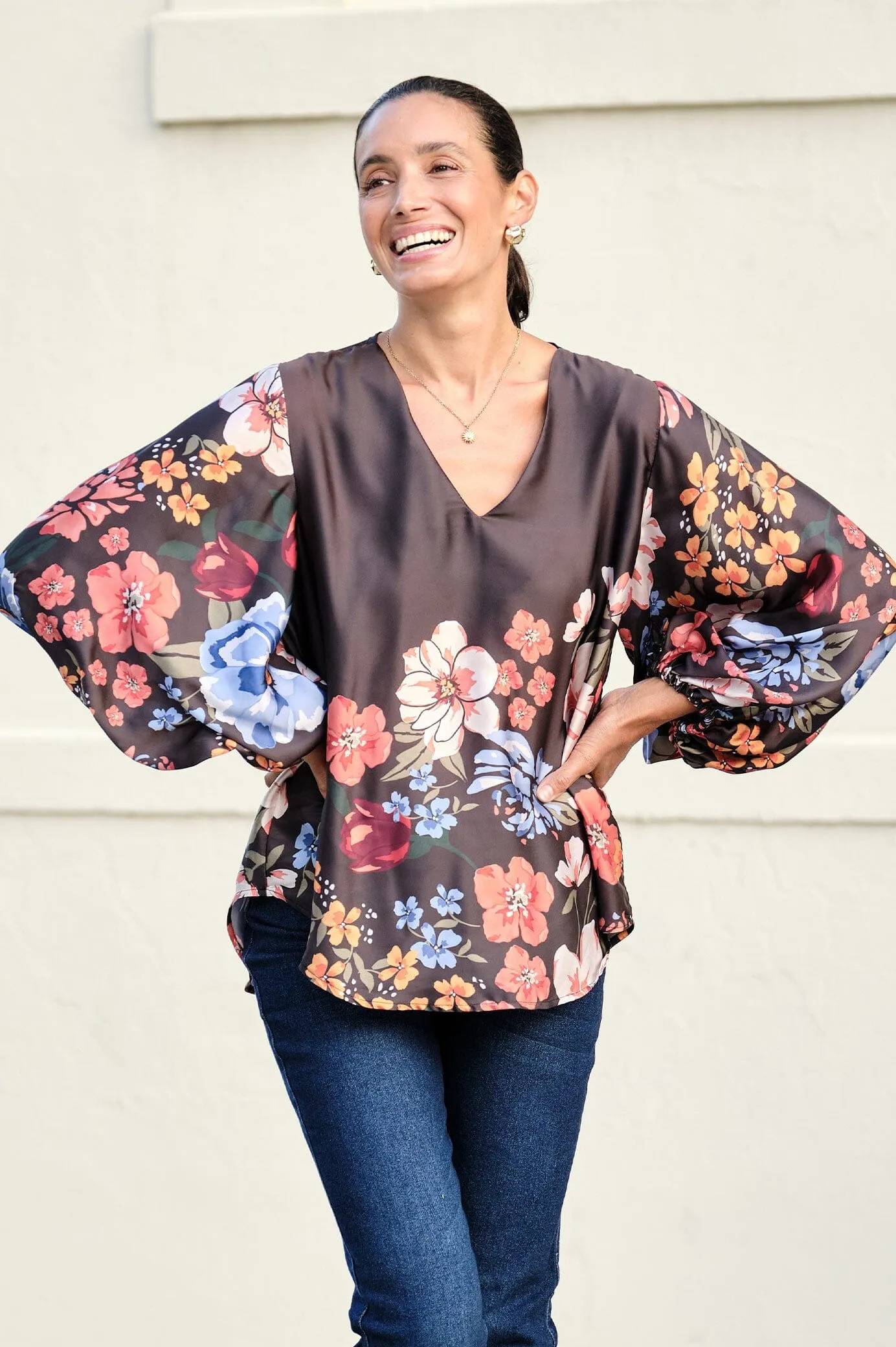 Milena V-Neck Long Sleeve Top Charcoal