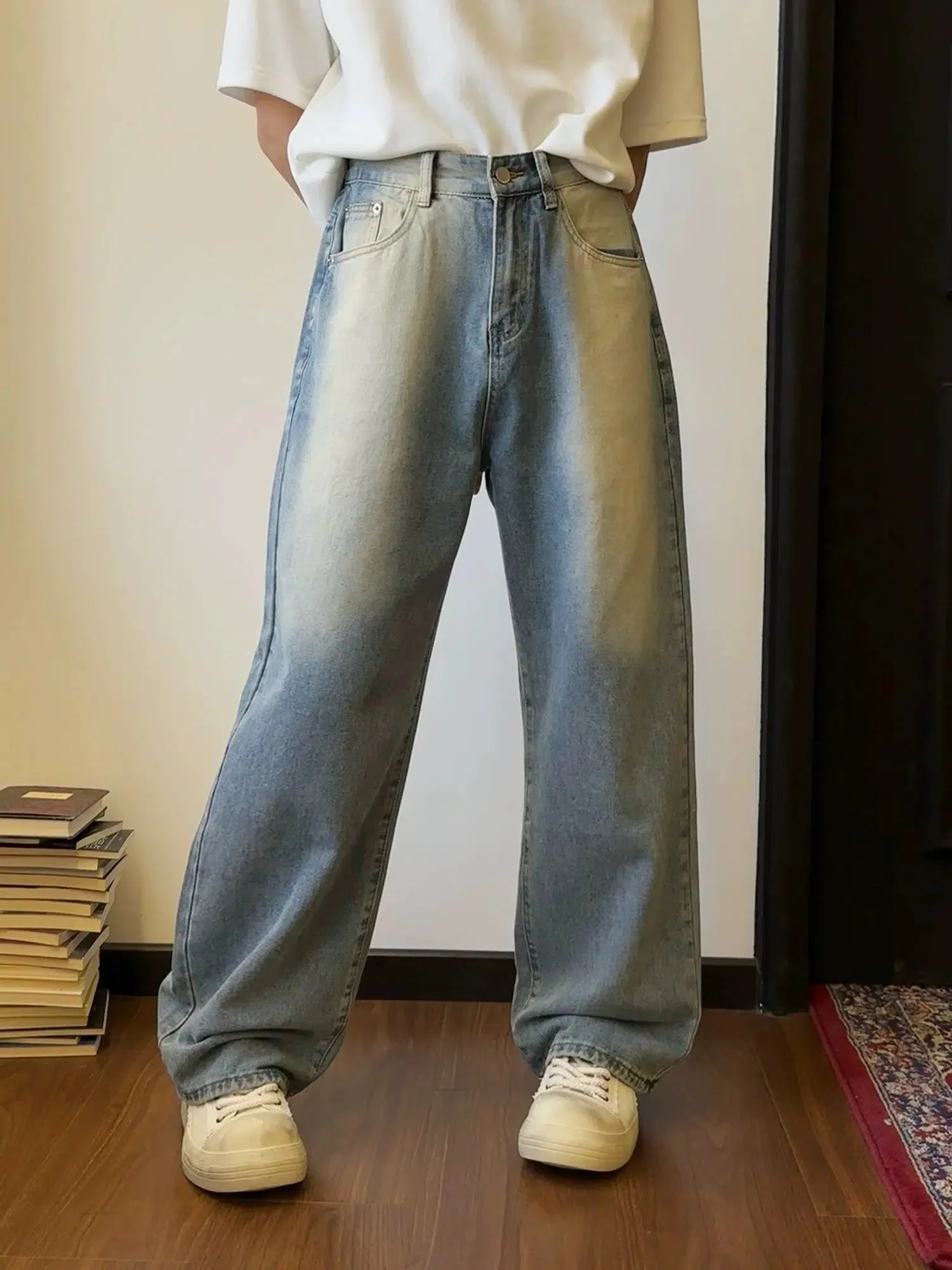 Nine Mid-Waist Washed Jeans