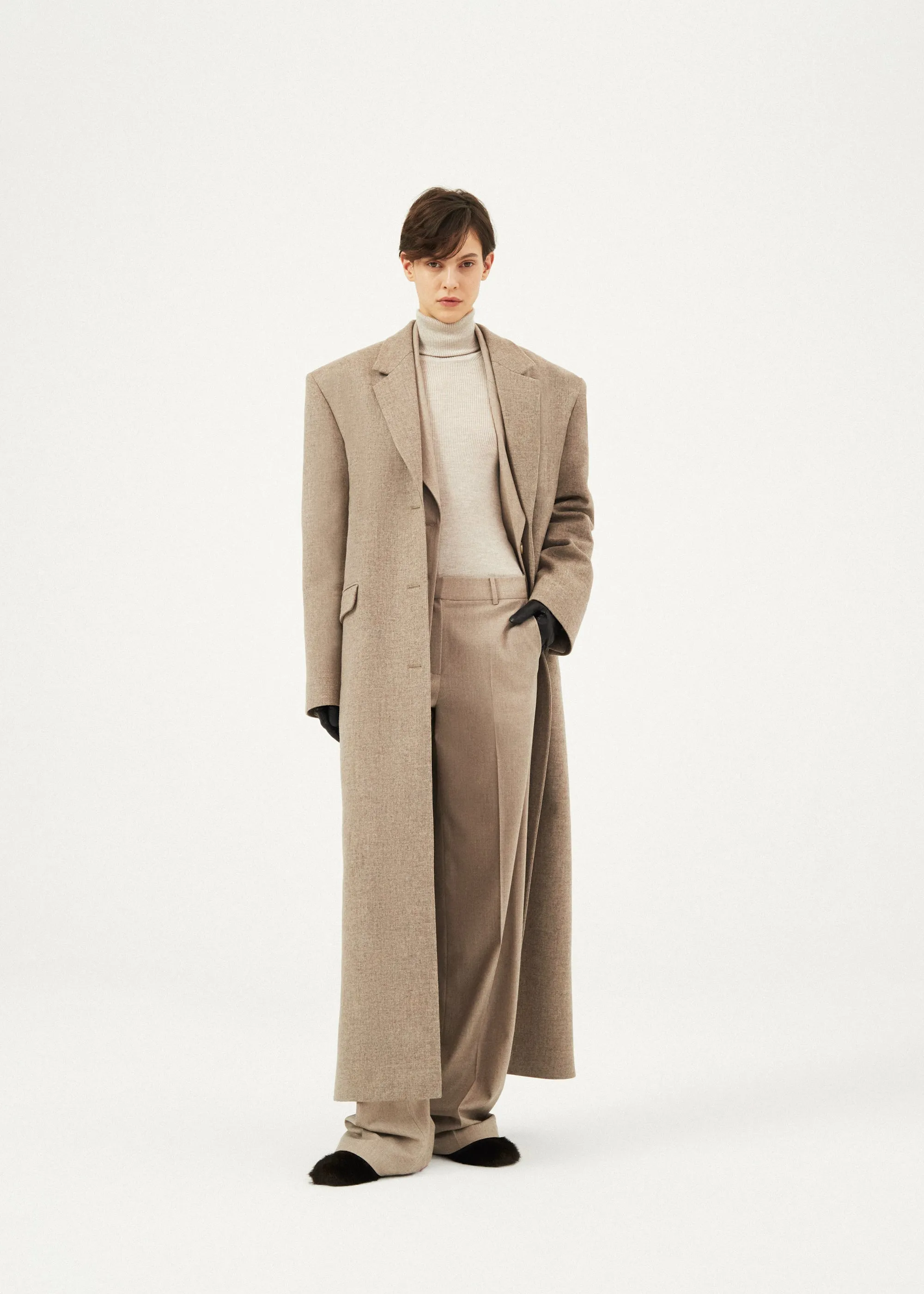 Single-breasted long wool coat in taupe