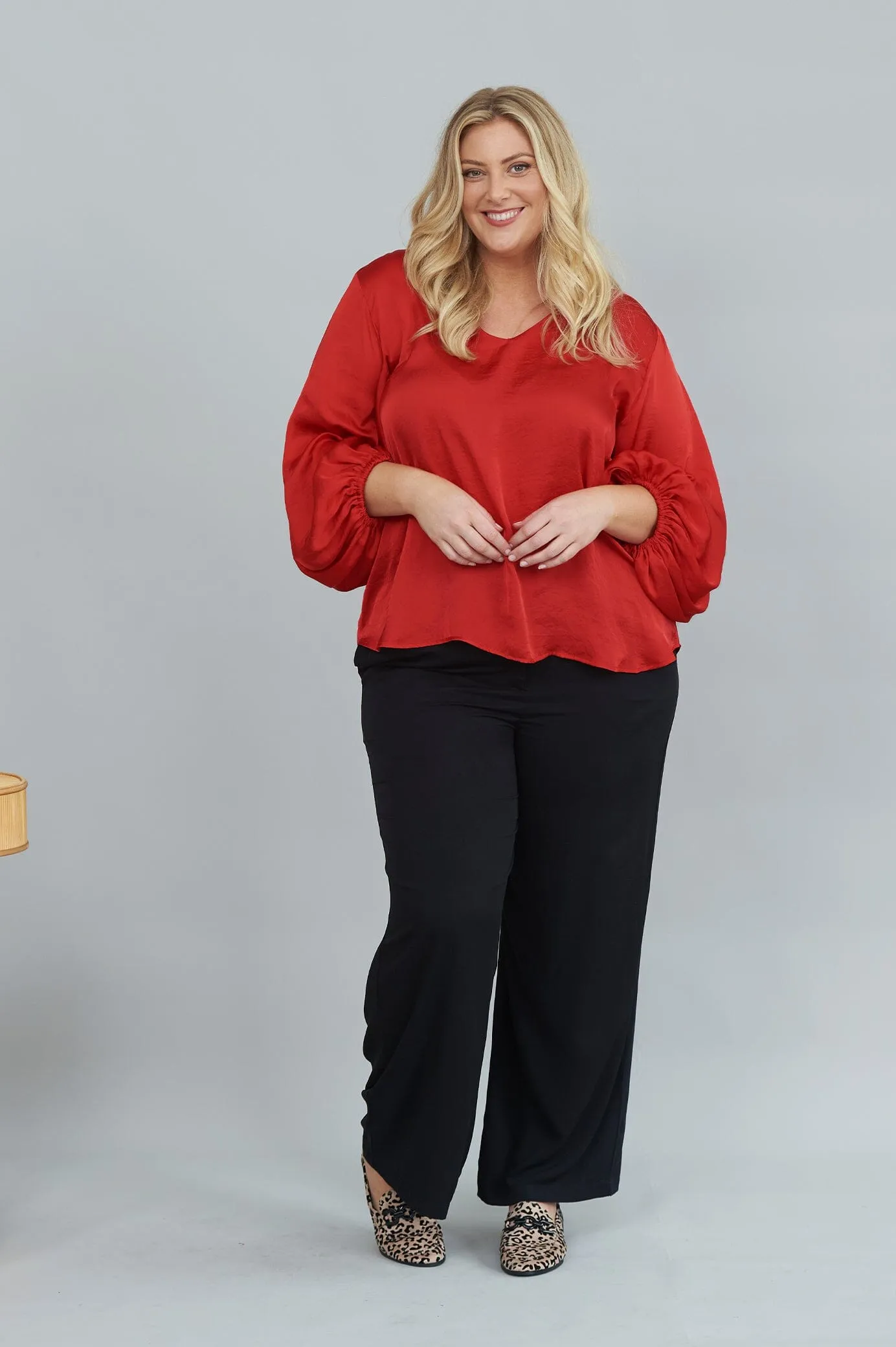 Sovana V-Neck Long Sleeve Top Red