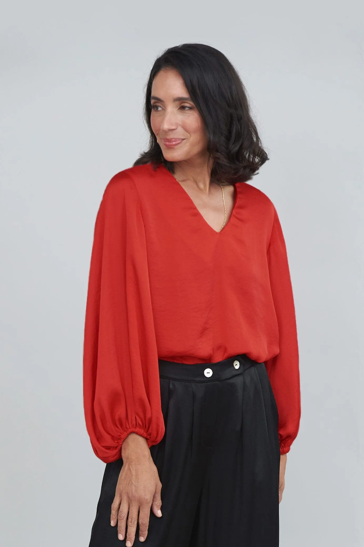 Sovana V-Neck Long Sleeve Top Red