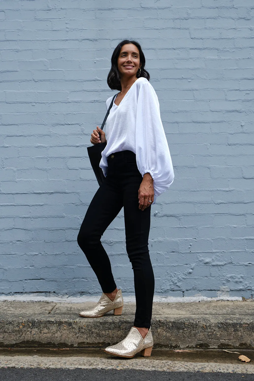 Sovana V-neck Long Sleeve Top White