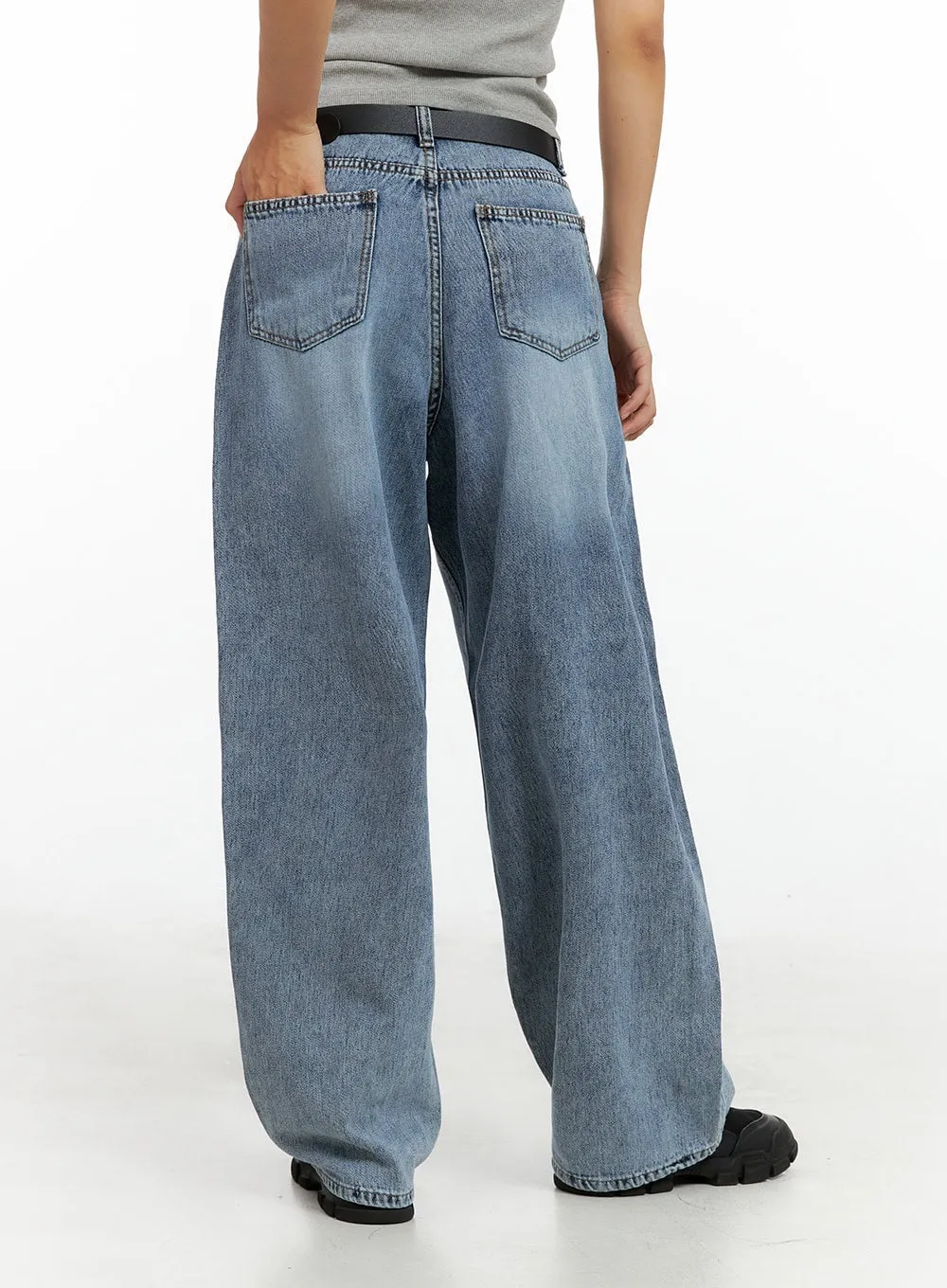 Washed Wide Fit Jeans IL419