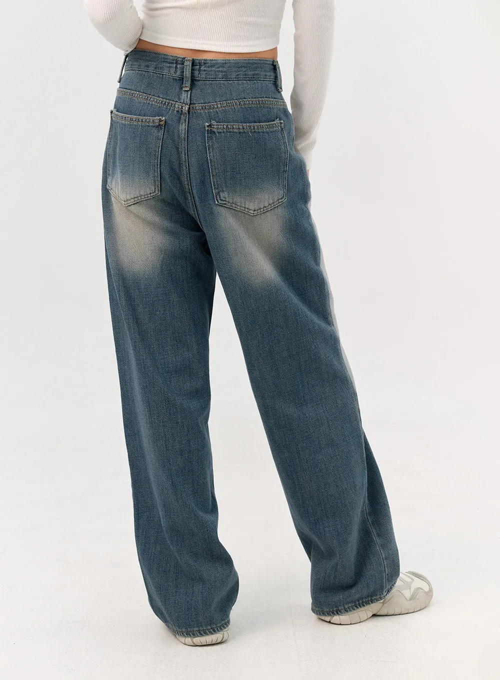 Washed Wide-Leg Jeans IN301