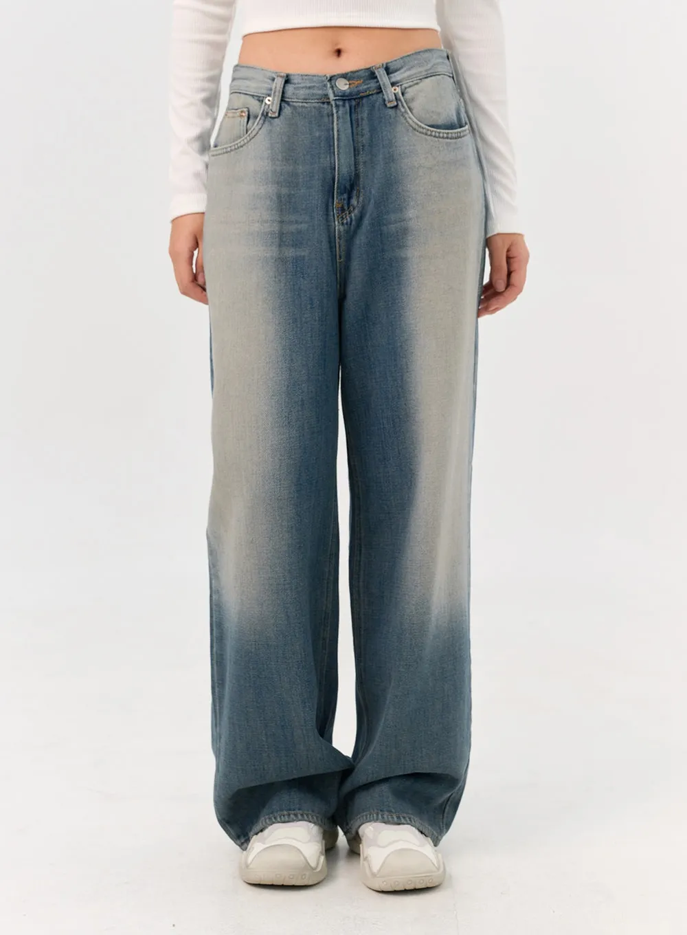 Washed Wide-Leg Jeans IN301