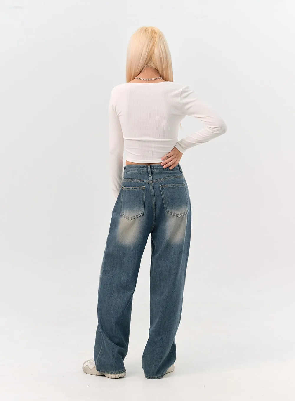 Washed Wide-Leg Jeans IN301