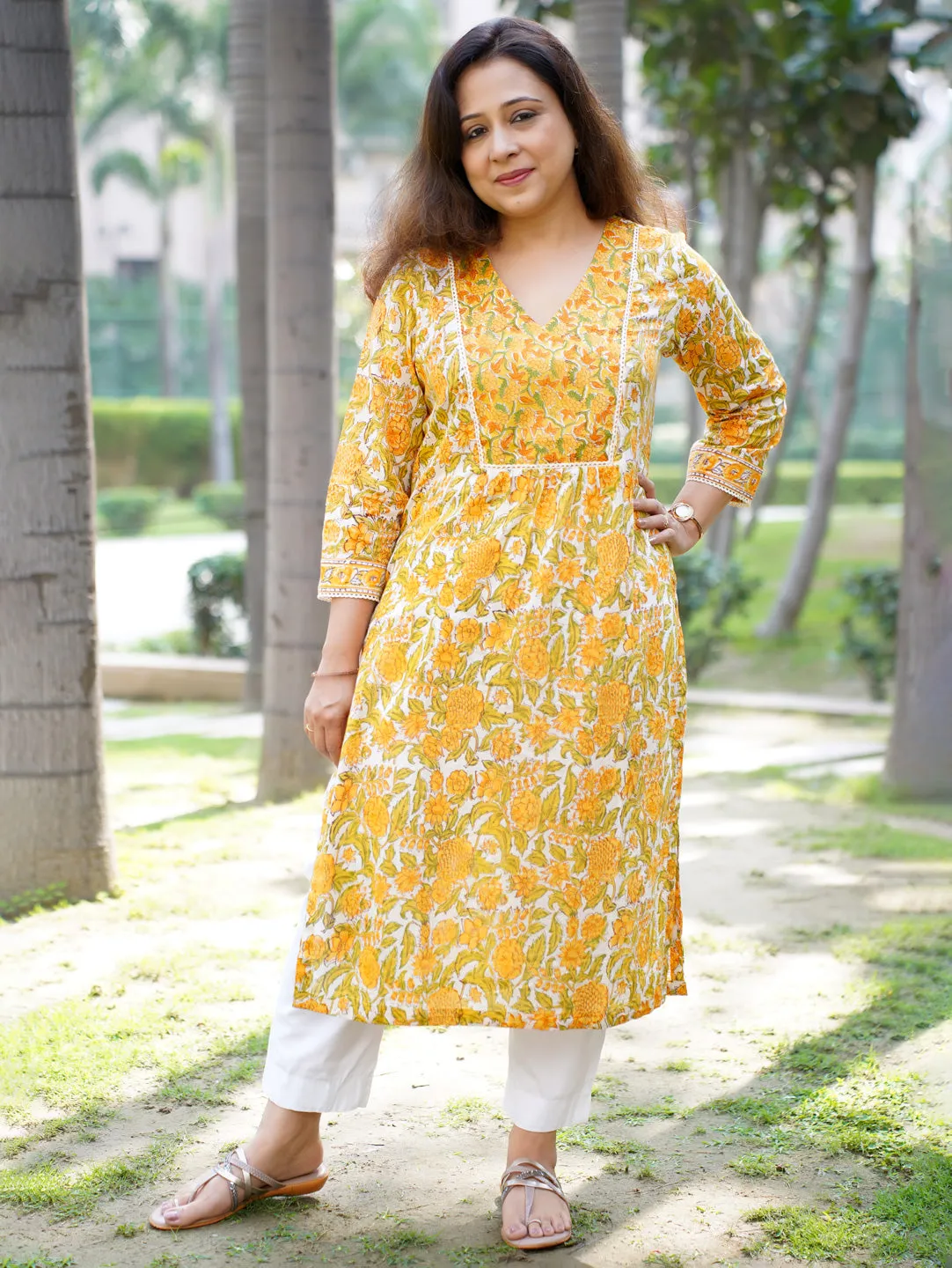 Women's Cotton Yellow & White Kurti