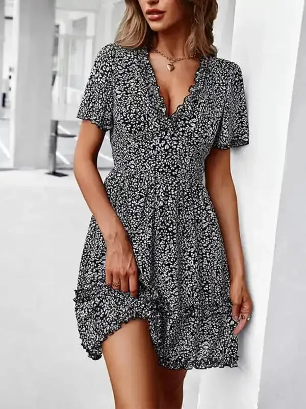 Women’s Floral Print Flutter Sleeve Faux Wrap Mini Dress